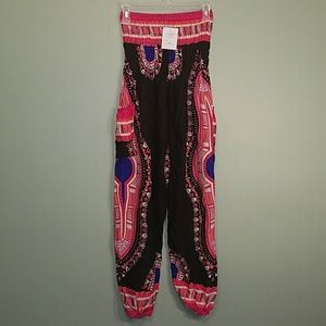 NWT Harem pants with pockets one size